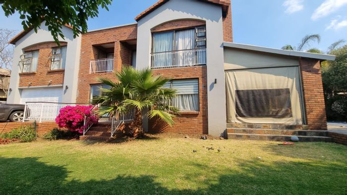 Property #2191930, House rental monthly in Greenstone Hill