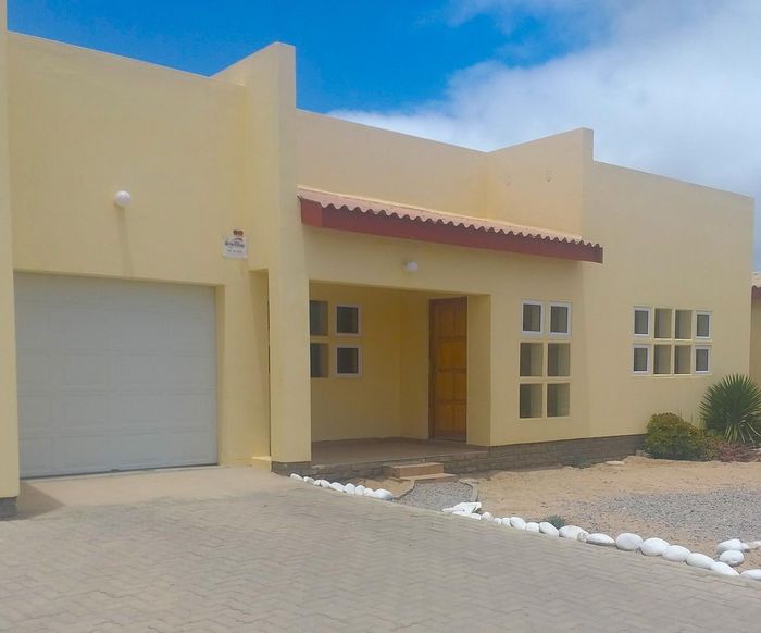 Property #2206082, Townhouse for sale in Swakopmund Ext 9