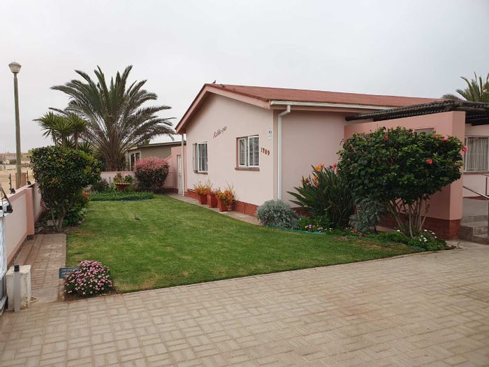 Property #2141922, House for sale in Henties Bay