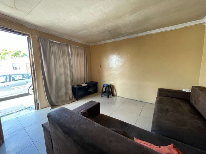 Property #2150974, House for sale in Khayelitsha