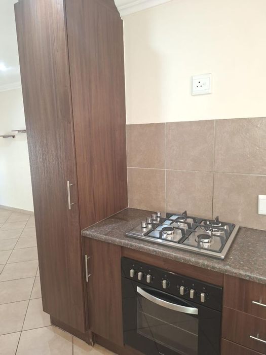 Property #2190595, Apartment for sale in Hartbeespoort Central