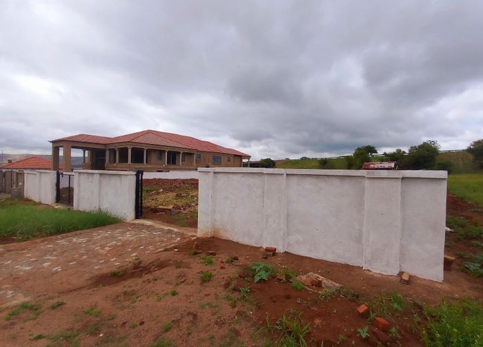 Vacant Land Residential For Sale in Suiderberg with water, electricity, and plans.