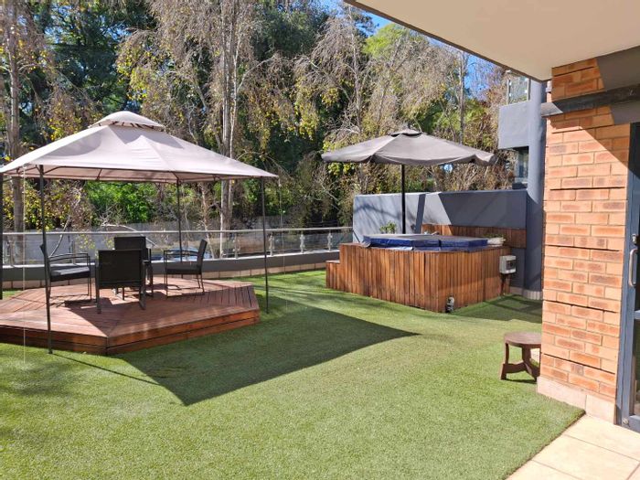 Benmore Apartment To Rent: Garden, jacuzzi, pet-friendly, secure, near shopping center.