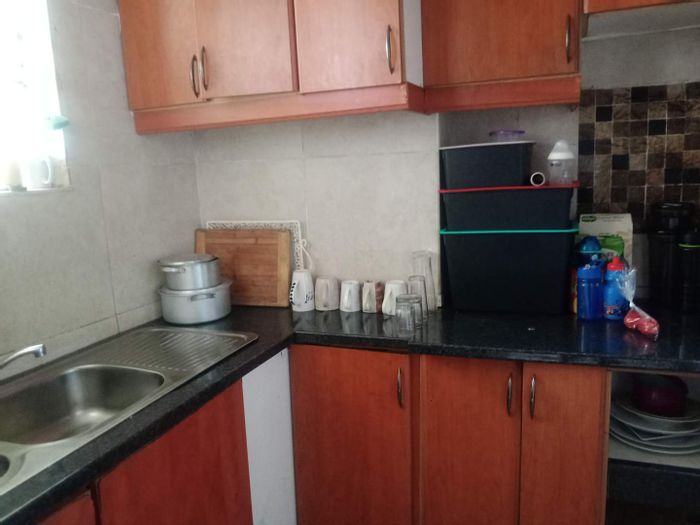 Property #2246558, Apartment for sale in Durban Central
