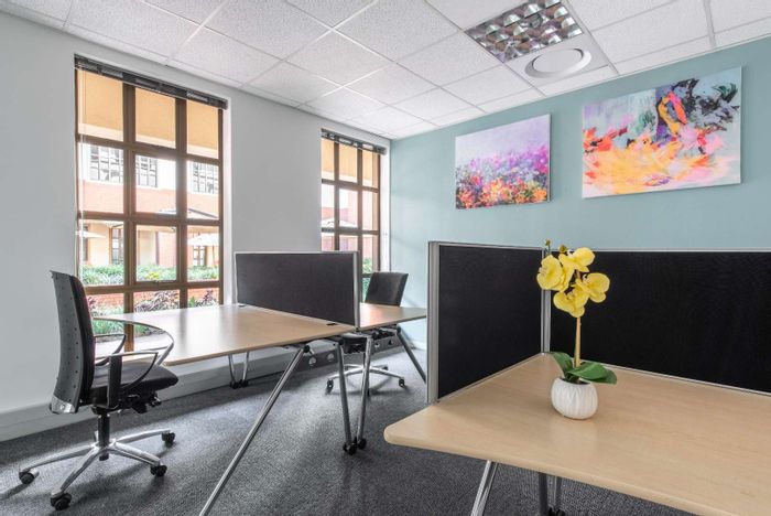 Bryanston Office To Rent: Private office, shared space, networking events, onsite cafe.