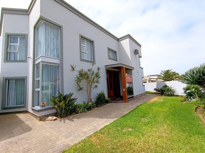 Property #2473010, House For Sale in Swakopmund Ext 12