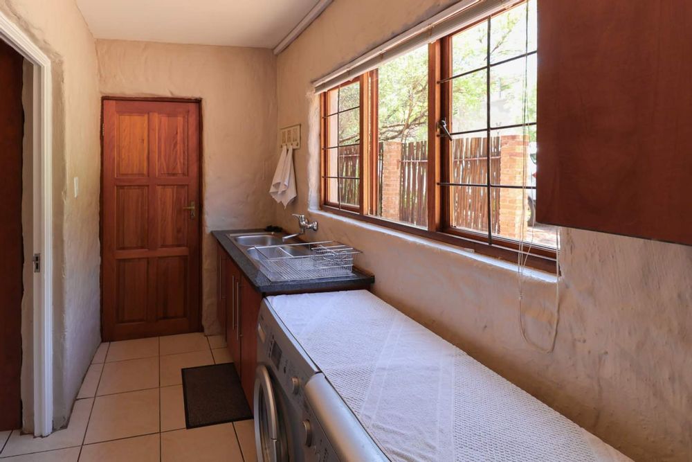 Scullery/pantry
