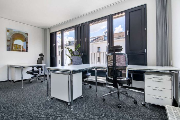Office To Rent in Pietermaritzburg Central: Private space, shared area, flexible terms.