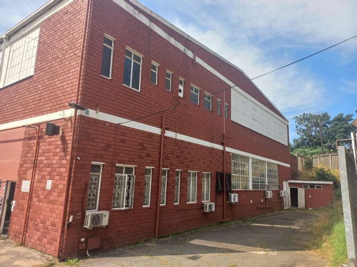 Property #2137307, Industrial rental monthly in New Germany