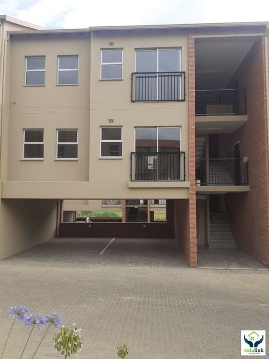 Modern 2-Bed Apartment For Sale in Midrand Central, Secure Estate Living