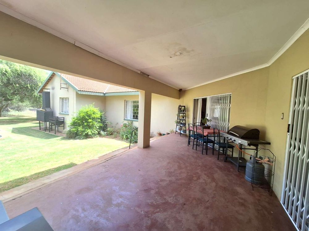 Spacious patio on ground floor