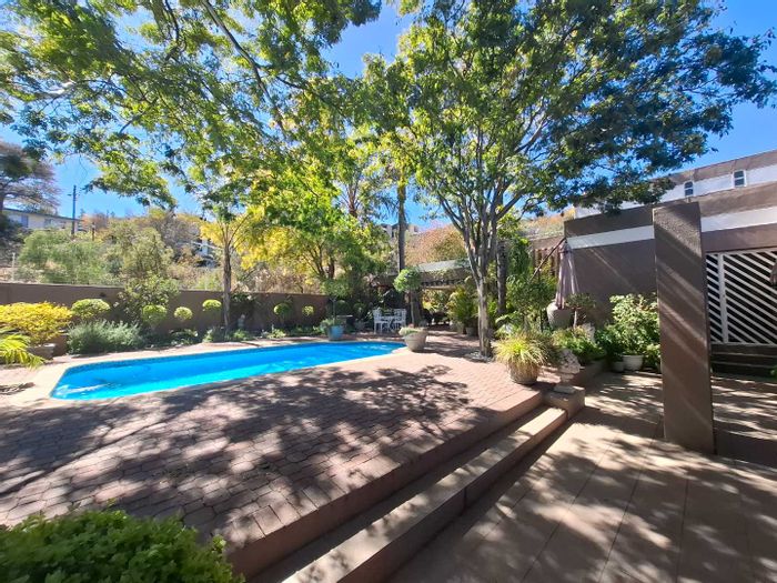 Klein Windhoek House For Sale: 4 bedrooms, pool, flatlet, landscaped garden, secure living.