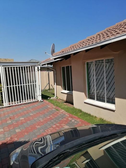 Property #2211425, House rental monthly in Riverlea