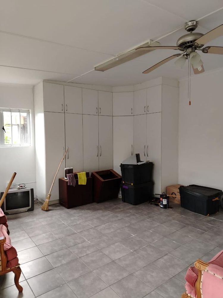 3rd consulting room/ office with BIC