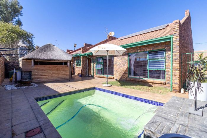 Modern Townhouse for Sale in Mayberry Park with Pool, Solar Power, and Security