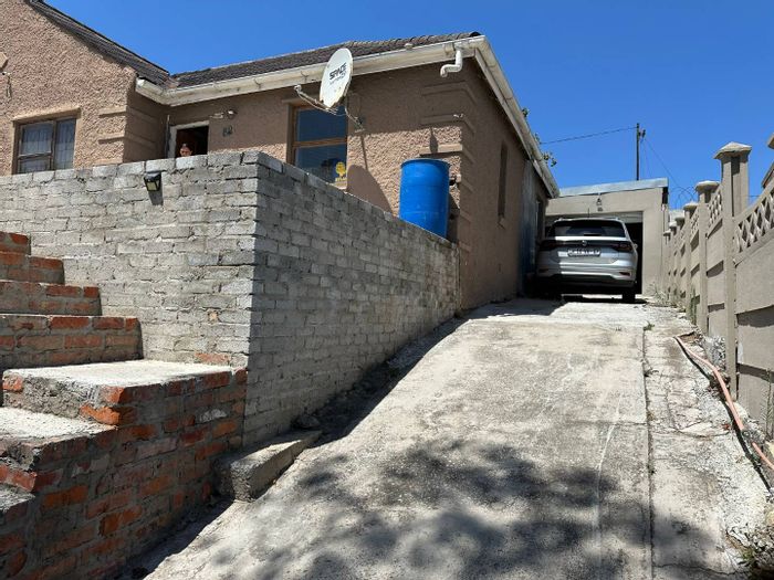 Property #2462509, House Rental Monthly in Kensington