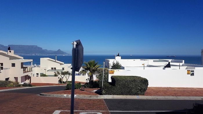 Property #2150665, Apartment rental monthly in Bloubergstrand