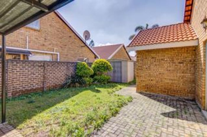 Property #2176231, Townhouse for sale in Bonaero Park