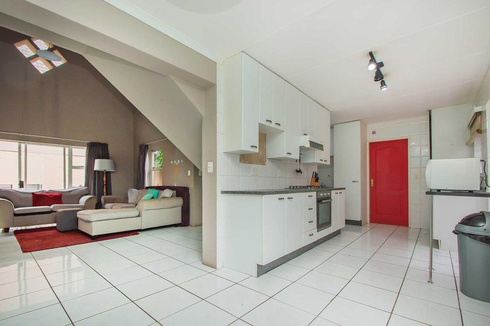 Dining room area off kitchen