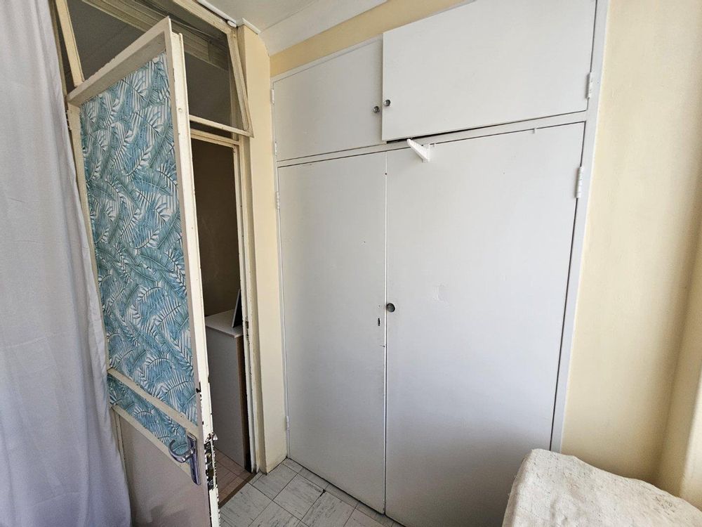 One Bedroom Flat for Sale in Kempton Park - Cupboard Space in Bedroom