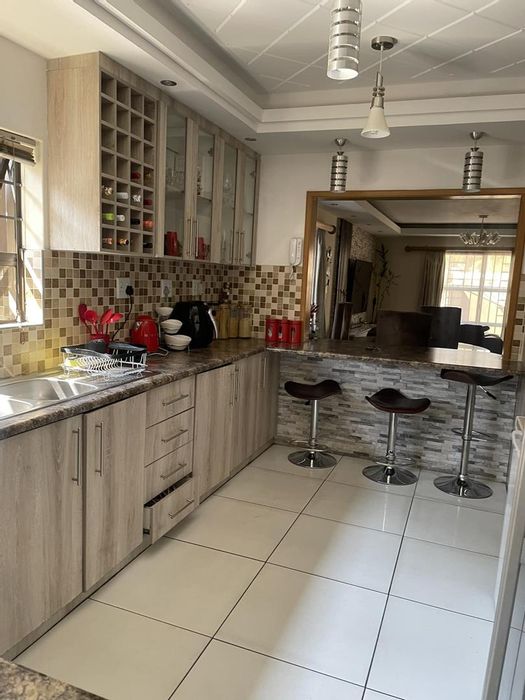 Cimbebasia House For Sale: 3 beds, indoor braai, double garage, secure living.