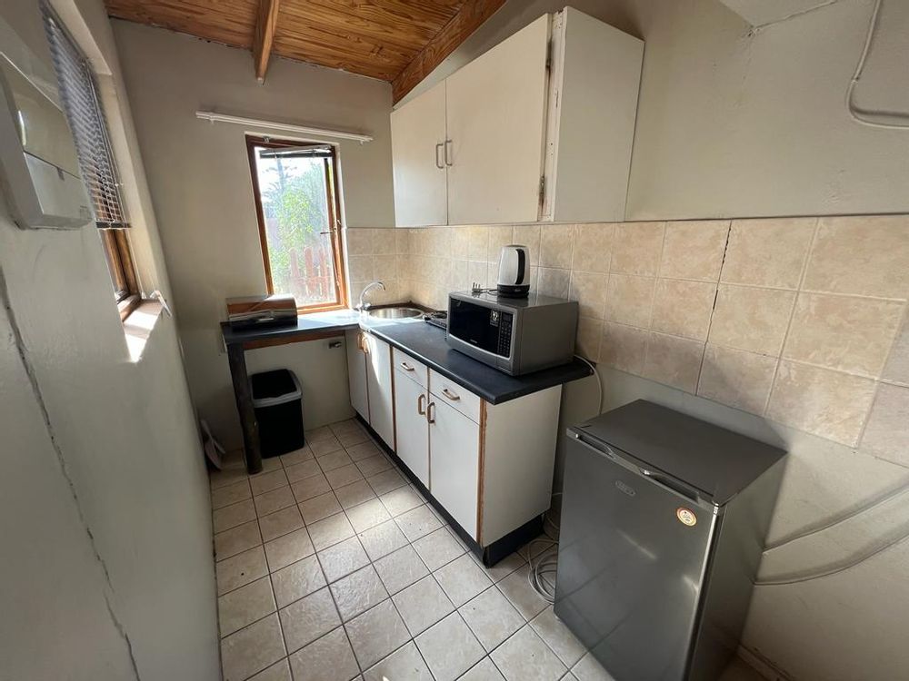 Kitchen of 1 bedroom flat