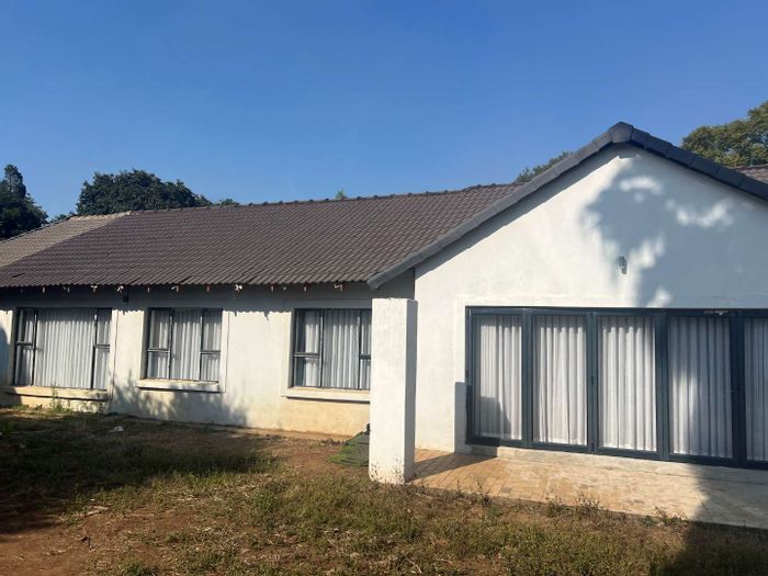 House For Sale in Brackenhurst Ext 2: 3 beds, pool, double garage, spacious layout.