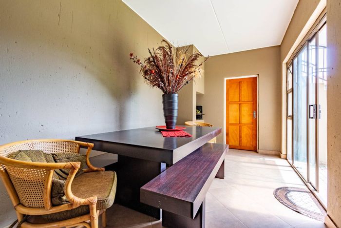 Stylish Apartment for Sale in Brentwood - Modern Features, Pet Friendly