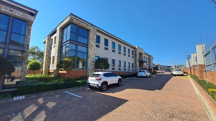 Property #2257337, Office rental monthly in Fourways