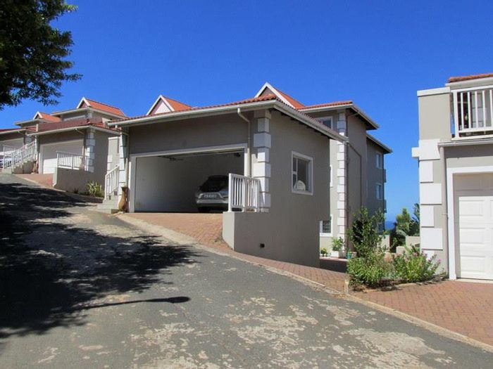 Property #2141199, Townhouse rental monthly in La Mercy