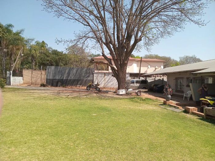 Property #2419989, House For Sale in Silverton