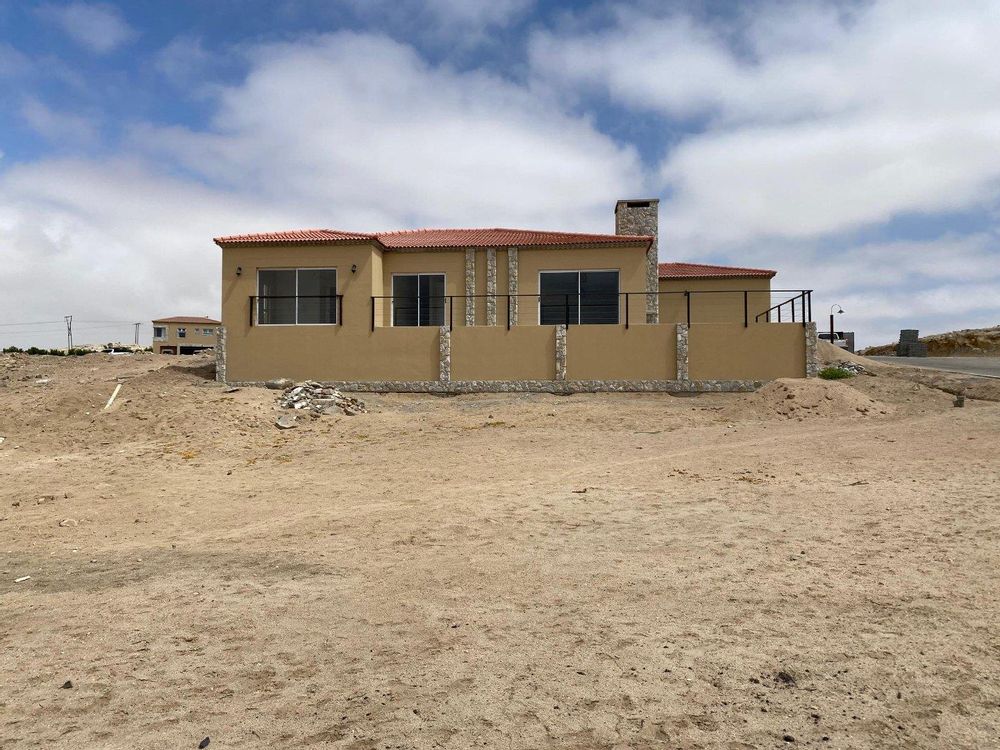 House as seen from the front yard