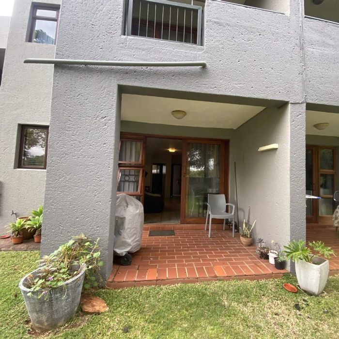 For Sale: 1-Bedroom Apartment in Waterkloof Ridge with Security, Pool, and Gardens.