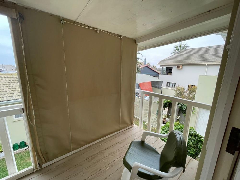 Balcony View to Back Yard