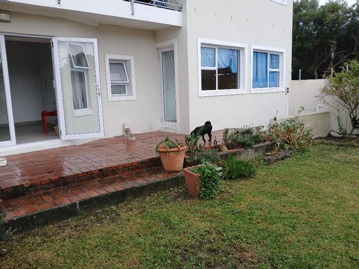 Property #2248760, Cottage rental monthly in Hout Bay Central
