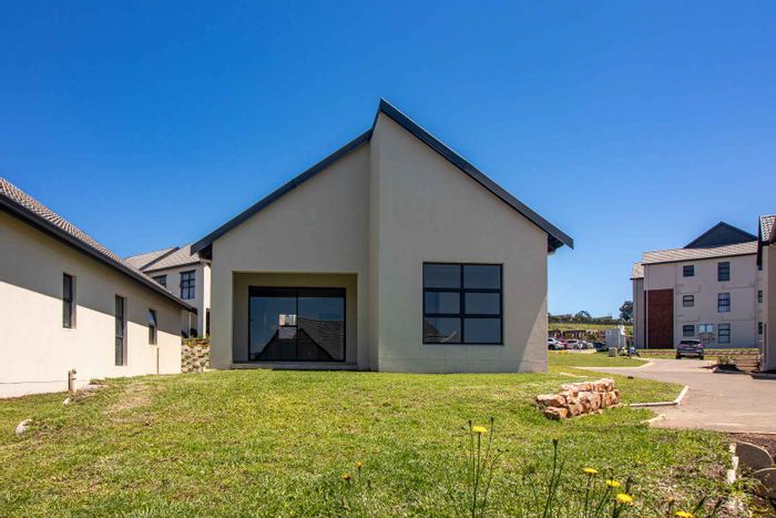 Hillcrest Central Apartment For Sale: 3 bedrooms, open-plan living, private veranda.