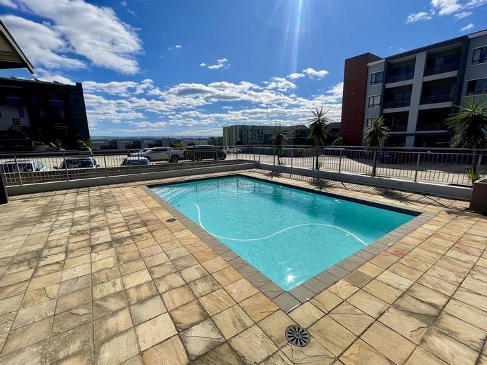 Umhlanga Ridge Apartment To Rent: 3 beds, pool, gym, secure complex, close amenities.
