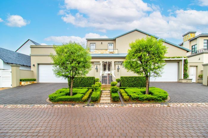 For Sale: House in Waterfall Country Estate with pool, guest suite, and ample parking.