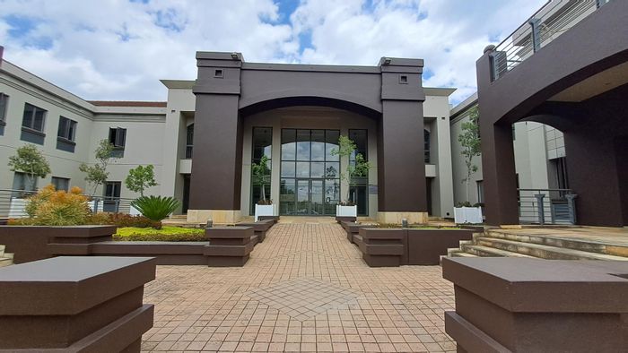 Property #2212657, Office rental monthly in Bryanston