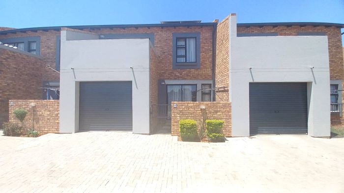 For Sale: Apartment in Rand Collieries with 3 bedrooms, 2 baths, and garage.