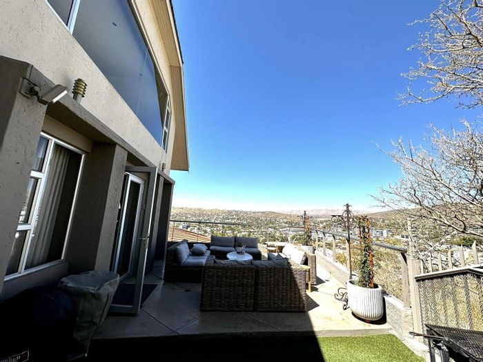 Property #2189048, House rental monthly in Klein Windhoek