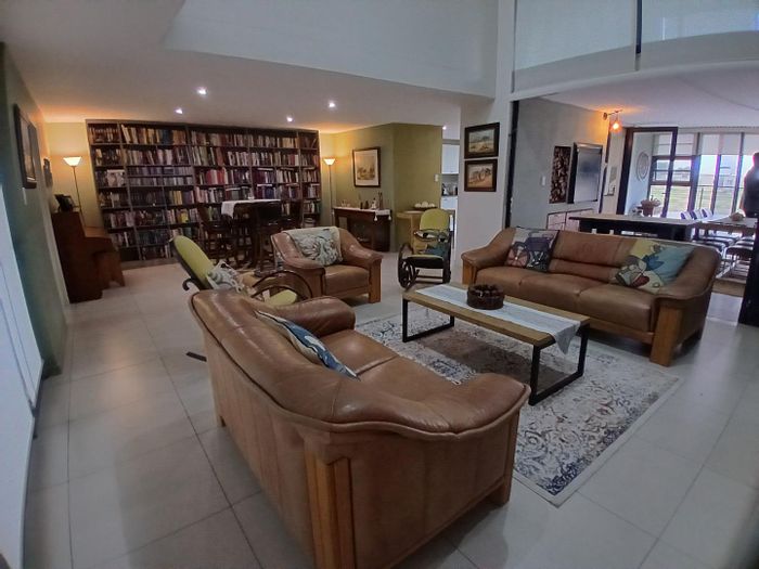 Property #2435030, Townhouse For Sale in Omeya Golf Estate