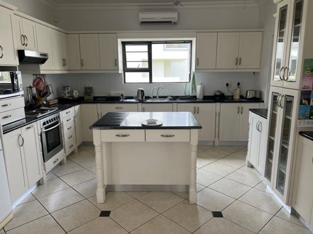 Main house - open plan kitchen