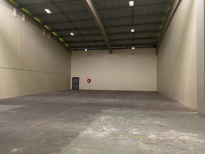 Industrial space to rent in Mahogany Ridge with warehouse, offices, and secure access.