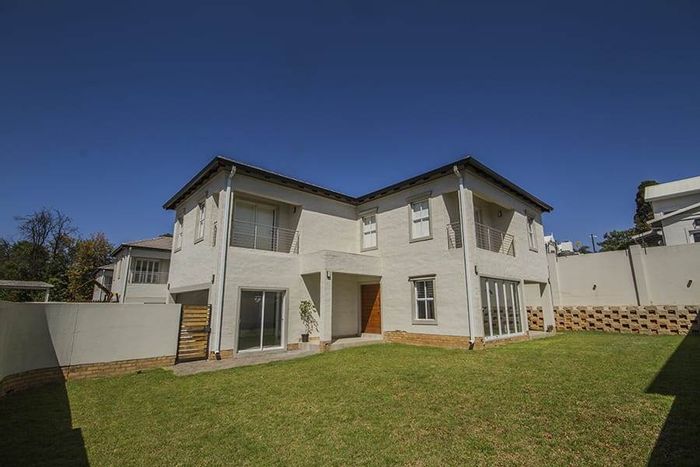 Property #2255302, House rental monthly in Bryanston