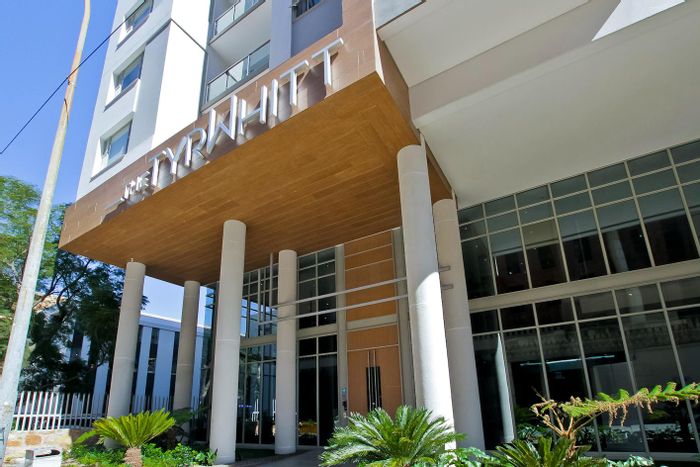 Rosebank Apartment To Rent: 2 Beds, 2 Baths, Balcony, 24/7 Security, Parking.