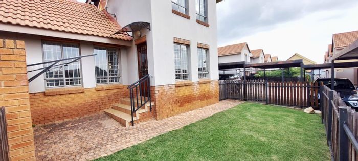 Property #2108509, Townhouse pending sale in Brooklands Lifestyle Estate