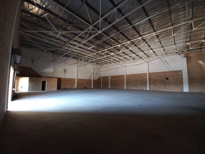 Industrial warehouse for rent in Fairview, ideal for storage and distribution.