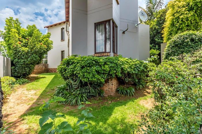 Property #2091661, Townhouse for sale in Sundowner