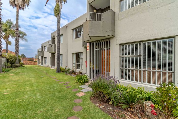 Property #2169147, Apartment for sale in Weltevreden Park